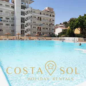 apartamento-vacacional-a-1-minuto-de-la-playa-carihuela.hotelsinnerja.org/